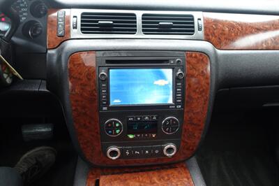2007 Chevrolet Suburban LTZ - Photo 20 - Newark, NJ 07104