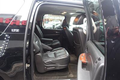 2007 Chevrolet Suburban LTZ - Photo 17 - Newark, NJ 07104