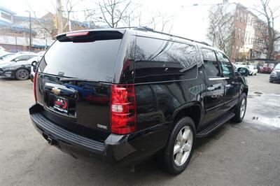 2007 Chevrolet Suburban LTZ - Photo 5 - Newark, NJ 07104