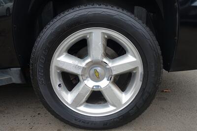 2007 Chevrolet Suburban LTZ - Photo 25 - Newark, NJ 07104