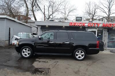 2007 Chevrolet Suburban LTZ - Photo 4 - Newark, NJ 07104