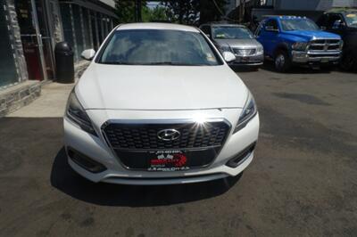 2017 Hyundai SONATA Hybrid SE   - Photo 2 - Newark, NJ 07104