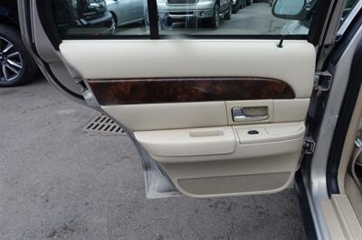 2007 Mercury Grand Marquis LS   - Photo 12 - Newark, NJ 07104