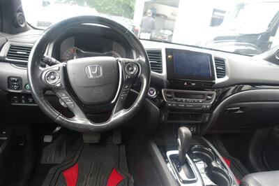 2017 Honda Ridgeline Black Edition   - Photo 13 - Newark, NJ 07104