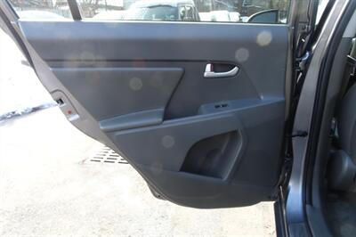 2014 Kia Sportage EX - Photo 13 - Newark, NJ 07104