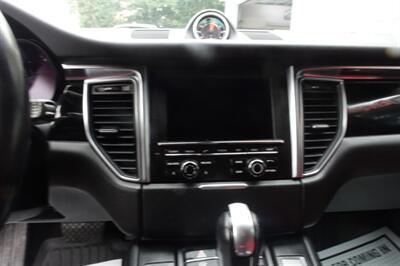 2016 Porsche Macan S   - Photo 18 - Newark, NJ 07104