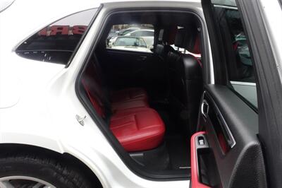 2016 Porsche Macan S   - Photo 16 - Newark, NJ 07104