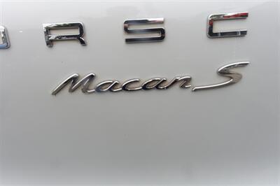 2016 Porsche Macan S   - Photo 26 - Newark, NJ 07104
