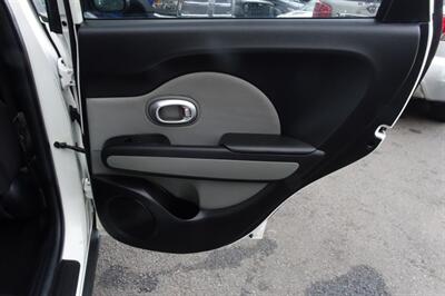 2016 Kia Soul   - Photo 17 - Newark, NJ 07104
