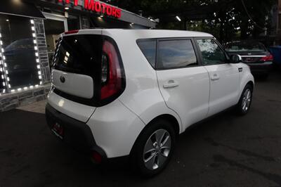 2016 Kia Soul   - Photo 8 - Newark, NJ 07104