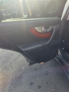 2009 INFINITI FX35 - Photo 12 - Newark, NJ 07104