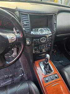 2009 INFINITI FX35 - Photo 16 - Newark, NJ 07104