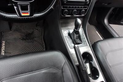 2017 Volkswagen Passat 1.8T SE - Photo 20 - Newark, NJ 07104