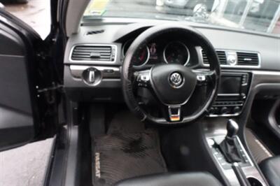 2017 Volkswagen Passat 1.8T SE - Photo 18 - Newark, NJ 07104