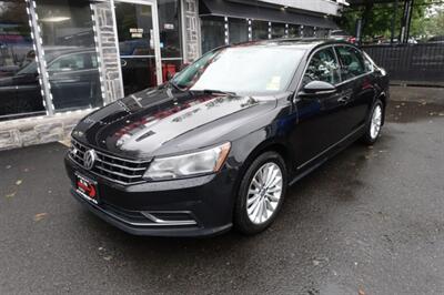2017 Volkswagen Passat 1.8T SE - Photo 1 - Newark, NJ 07104