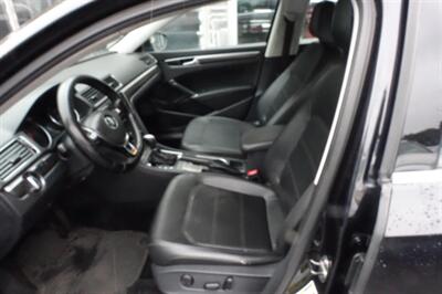 2017 Volkswagen Passat 1.8T SE - Photo 9 - Newark, NJ 07104