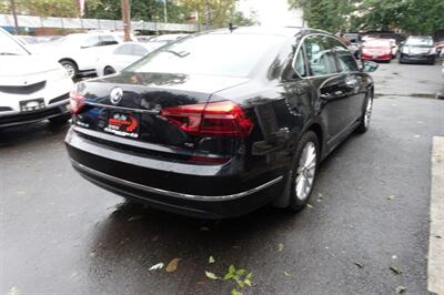 2017 Volkswagen Passat 1.8T SE - Photo 7 - Newark, NJ 07104