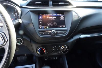 2022 Chevrolet Trailblazer LT   - Photo 18 - Newark, NJ 07104