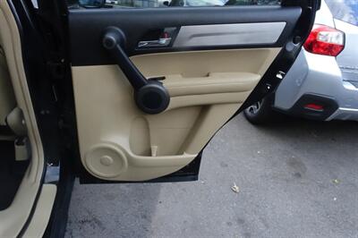 2010 Honda CR-V EX-L   - Photo 17 - Newark, NJ 07104
