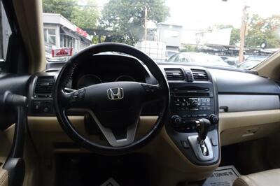 2010 Honda CR-V EX-L   - Photo 13 - Newark, NJ 07104