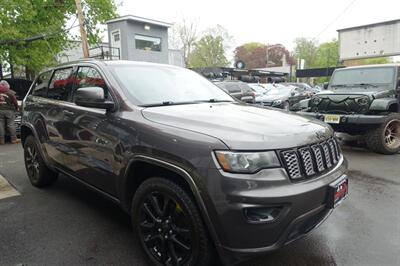 2019 Jeep Grand Cherokee Laredo   - Photo 3 - Newark, NJ 07104