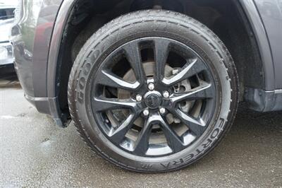 2019 Jeep Grand Cherokee Laredo   - Photo 22 - Newark, NJ 07104