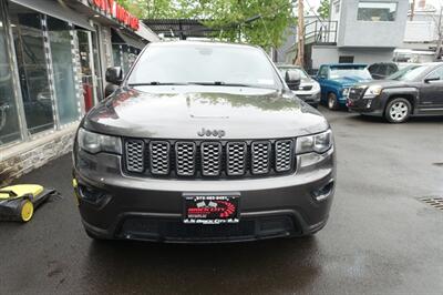 2019 Jeep Grand Cherokee Laredo   - Photo 2 - Newark, NJ 07104