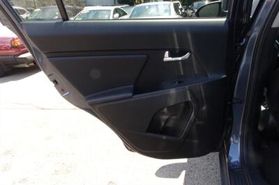 2015 Kia Sportage EX - Photo 11 - Newark, NJ 07104