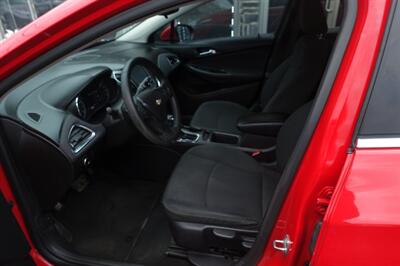 2016 Chevrolet Cruze LT Auto   - Photo 9 - Newark, NJ 07104
