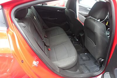 2016 Chevrolet Cruze LT Auto   - Photo 16 - Newark, NJ 07104