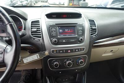 2015 Kia Sorento LX - Photo 25 - Newark, NJ 07104