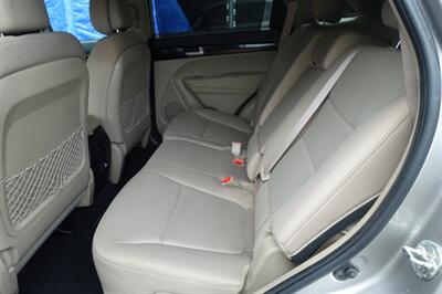 2015 Kia Sorento LX - Photo 15 - Newark, NJ 07104