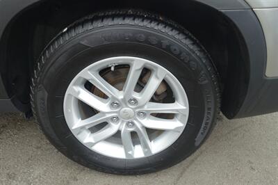 2015 Kia Sorento LX - Photo 9 - Newark, NJ 07104