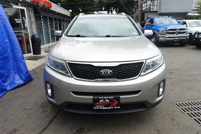 2015 Kia Sorento LX - Photo 2 - Newark, NJ 07104