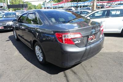 2012 Toyota Camry Hybrid LE   - Photo 6 - Newark, NJ 07104