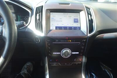 2019 Ford Edge Titanium   - Photo 18 - Newark, NJ 07104