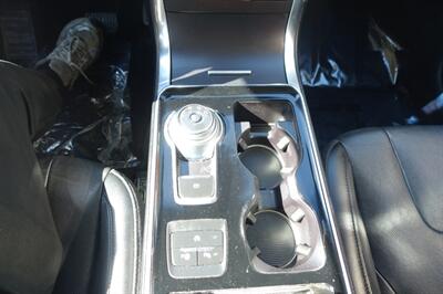 2019 Ford Edge Titanium   - Photo 20 - Newark, NJ 07104