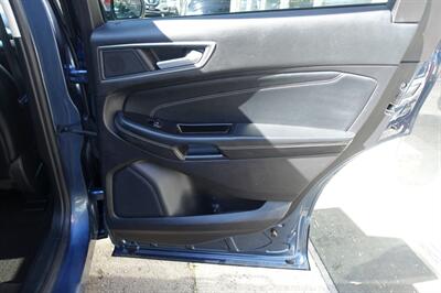 2019 Ford Edge Titanium   - Photo 17 - Newark, NJ 07104