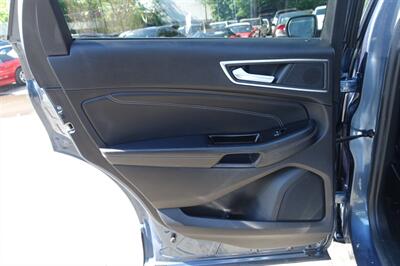 2019 Ford Edge Titanium   - Photo 12 - Newark, NJ 07104