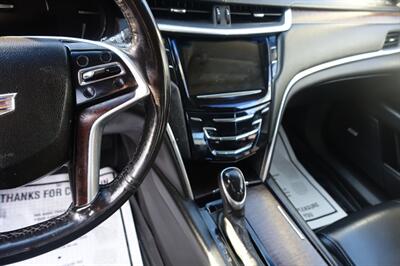 2019 Cadillac XTS Luxury   - Photo 21 - Newark, NJ 07104