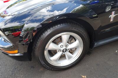 2008 Ford Mustang V6 Deluxe   - Photo 12 - Newark, NJ 07104