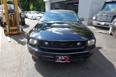 2008 Ford Mustang V6 Deluxe   - Photo 2 - Newark, NJ 07104