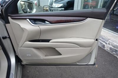 2013 Cadillac XTS Luxury Collection - Photo 15 - Newark, NJ 07104