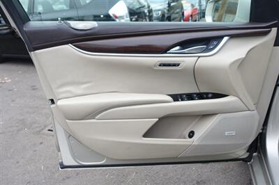 2013 Cadillac XTS Luxury Collection - Photo 10 - Newark, NJ 07104