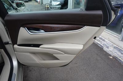 2013 Cadillac XTS Luxury Collection - Photo 17 - Newark, NJ 07104