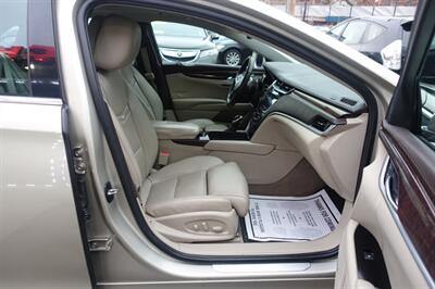 2013 Cadillac XTS Luxury Collection - Photo 14 - Newark, NJ 07104