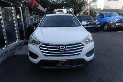 2013 Hyundai SANTA FE GLS - Photo 2 - Newark, NJ 07104
