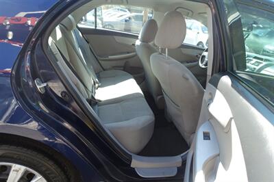 2013 Toyota Corolla LE   - Photo 16 - Newark, NJ 07104