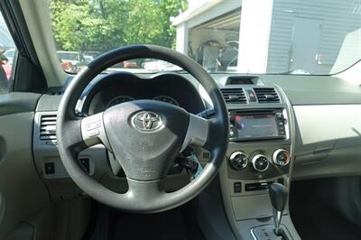 2013 Toyota Corolla LE   - Photo 13 - Newark, NJ 07104