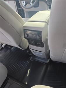 2022 GMC Acadia SLE   - Photo 24 - Newark, NJ 07104